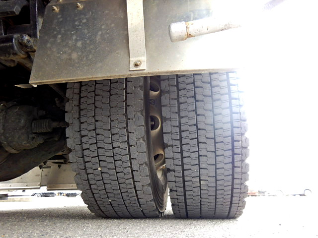 UDトラックスコンドルアルミウイング増トン（6t・8t）[写真21]