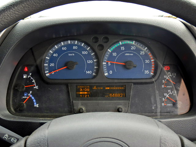 UDトラックスコンドルアルミウイング増トン（6t・8t）[写真23]