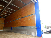 UDトラックスコンドルアルミウイング増トン（6t・8t）[写真08]