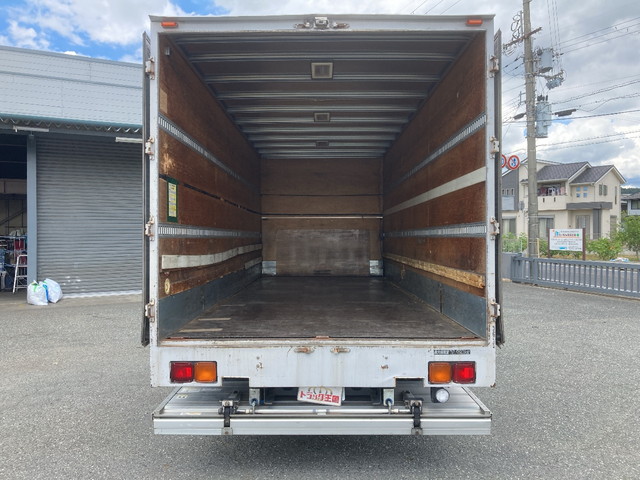 いすゞフォワードアルミバン中型（4t）[写真10]