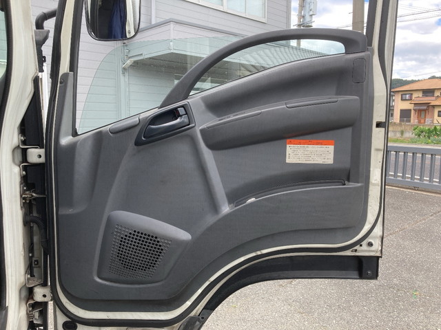 いすゞフォワードアルミバン中型（4t）[写真25]