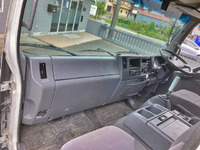 いすゞフォワードアルミバン中型（4t）[写真28]