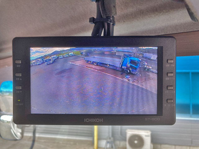 いすゞフォワードアルミバン中型（4t）[写真36]