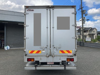 いすゞフォワードアルミバン中型（4t）[写真09]