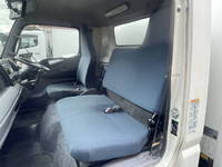 三菱ふそうキャンター冷凍車（冷蔵車）小型（2t・3t）[写真24]