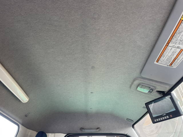 三菱ふそうキャンター冷凍車（冷蔵車）小型（2t・3t）[写真28]