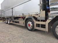 いすゞギガアルミウイング大型（10t）[写真20]