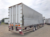 いすゞギガアルミウイング大型（10t）[写真02]