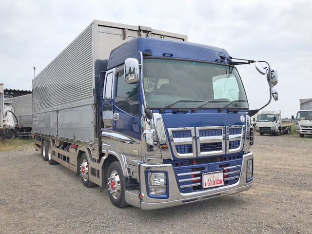 いすゞギガアルミウイング大型（10t）[写真03]