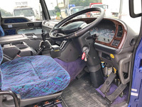 いすゞギガアルミウイング大型（10t）[写真35]