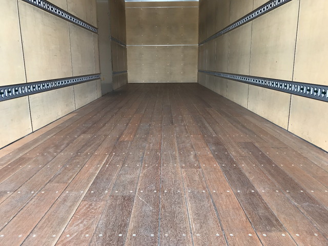 UDトラックスコンドルアルミバン中型（4t）[写真10]