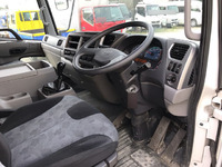 UDトラックスコンドルアルミバン中型（4t）[写真28]