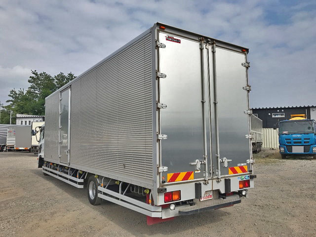 UDトラックスコンドルアルミバン中型（4t）[写真04]