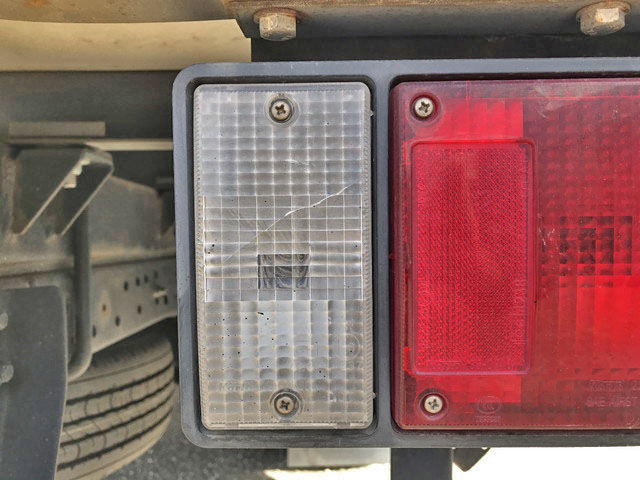 いすゞエルフ冷凍車（冷蔵車）小型（2t・3t）[写真21]