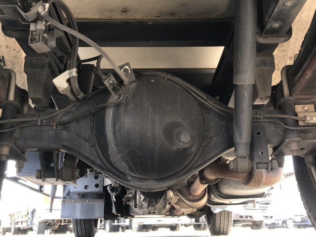 いすゞエルフ冷凍車（冷蔵車）小型（2t・3t）[写真22]