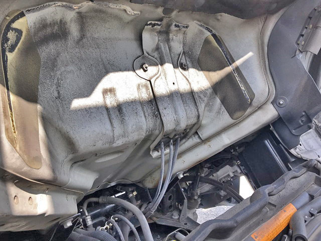 いすゞエルフ冷凍車（冷蔵車）小型（2t・3t）[写真23]