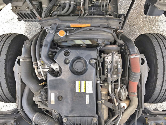 いすゞエルフ冷凍車（冷蔵車）小型（2t・3t）[写真24]