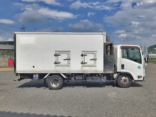 いすゞエルフ冷凍車（冷蔵車）小型（2t・3t）[写真06]