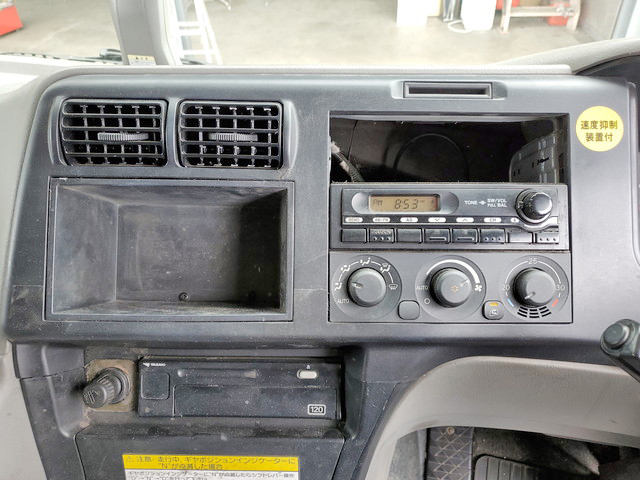 三菱ふそうスーパーグレートパネルウイング大型（10t）[写真36]