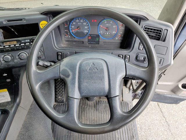 三菱ふそうスーパーグレートパネルウイング大型（10t）[写真37]