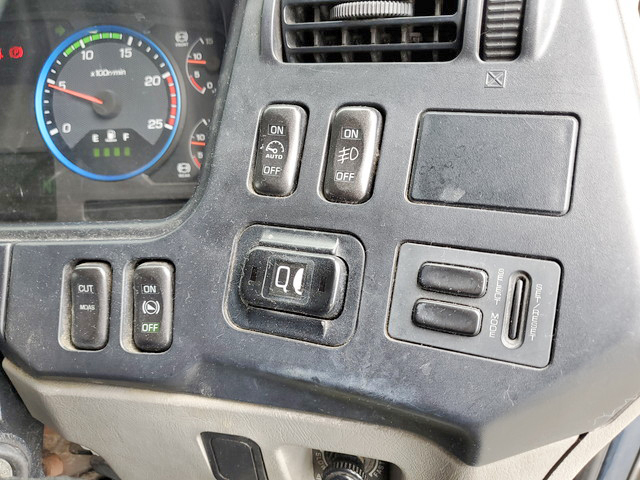 三菱ふそうスーパーグレートパネルウイング大型（10t）[写真38]