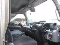 三菱ふそうキャンターアルミウイング小型（2t・3t）[写真17]