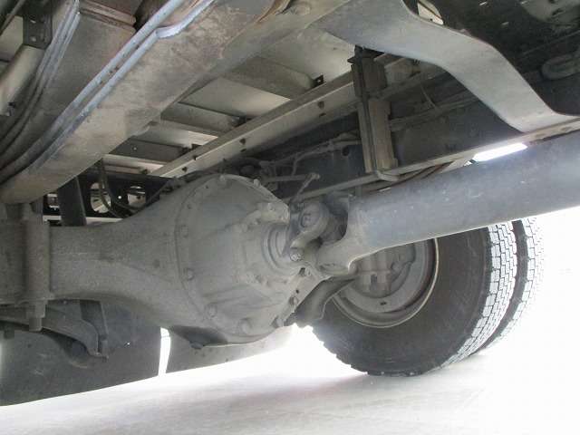 日野レンジャー冷蔵冷凍ウイング中型（4t）[写真21]