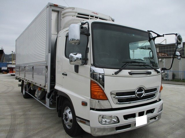 日野レンジャー冷蔵冷凍ウイング中型（4t）[写真03]