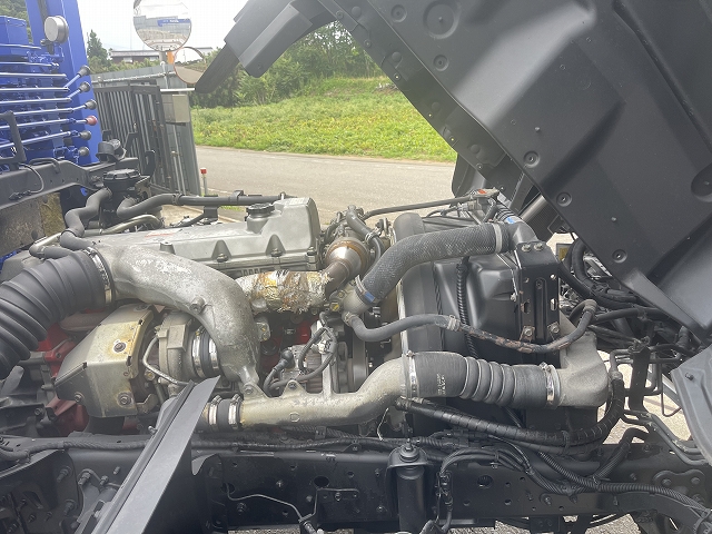 日野レンジャーセルフクレーン4段増トン（6t・8t）[写真27]