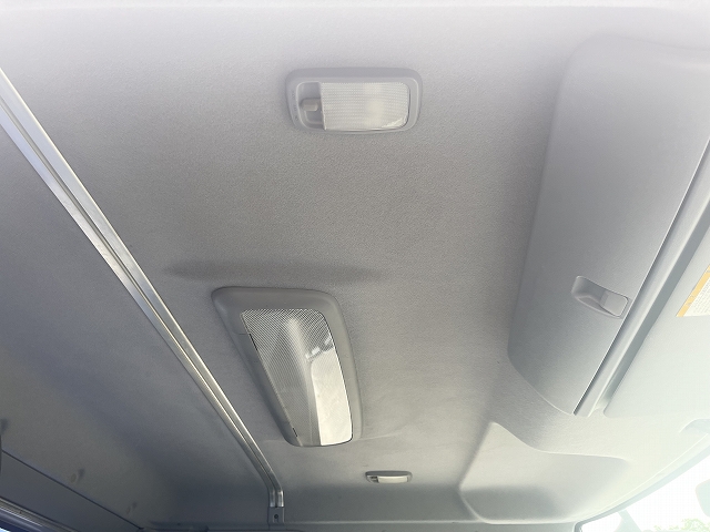 日野レンジャーセルフクレーン4段増トン（6t・8t）[写真31]