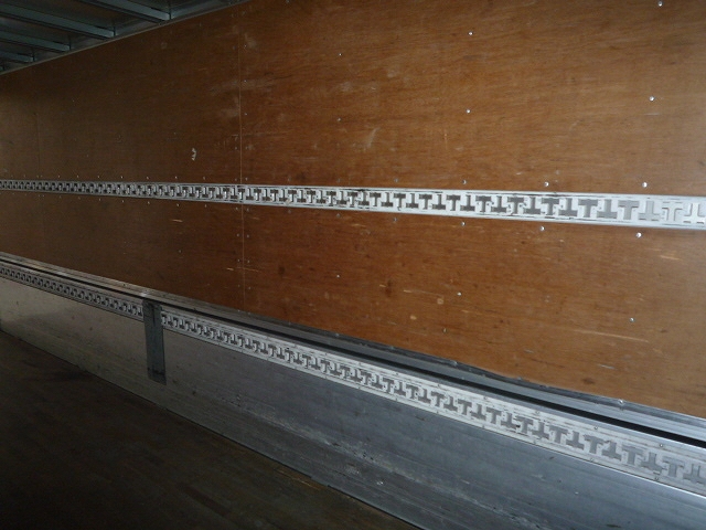 日野レンジャーアルミウイング中型（4t）[写真11]