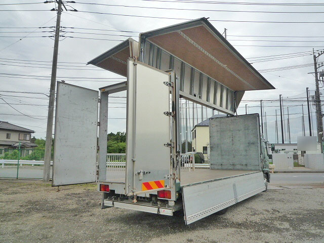 日野レンジャーアルミウイング中型（4t）[写真05]