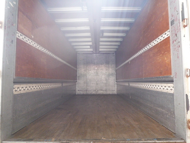 日野レンジャーアルミウイング中型（4t）[写真07]