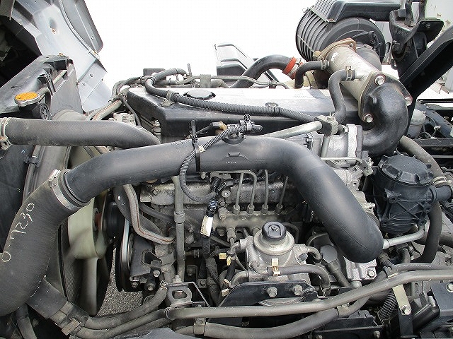 いすゞフォワードアルミウイング中型（4t）[写真11]