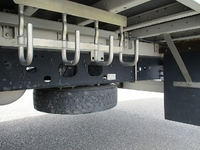 いすゞフォワードアルミウイング中型（4t）[写真16]