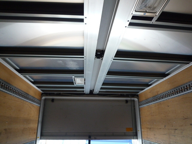 日野レンジャーアルミウイング中型（4t）[写真11]