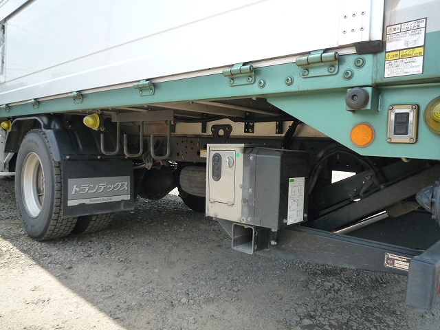 日野レンジャーアルミウイング中型（4t）[写真28]