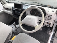 トヨタトヨエースアルミウイング小型（2t・3t）[写真18]