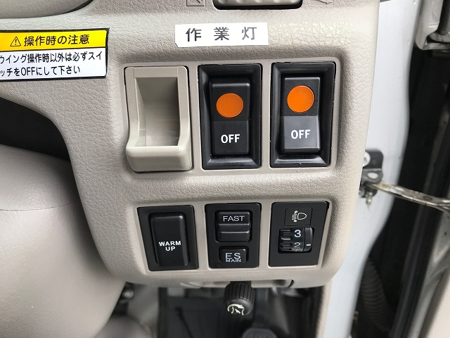 トヨタトヨエースアルミウイング小型（2t・3t）[写真20]