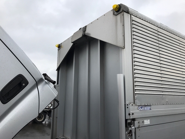 トヨタトヨエースアルミウイング小型（2t・3t）[写真27]