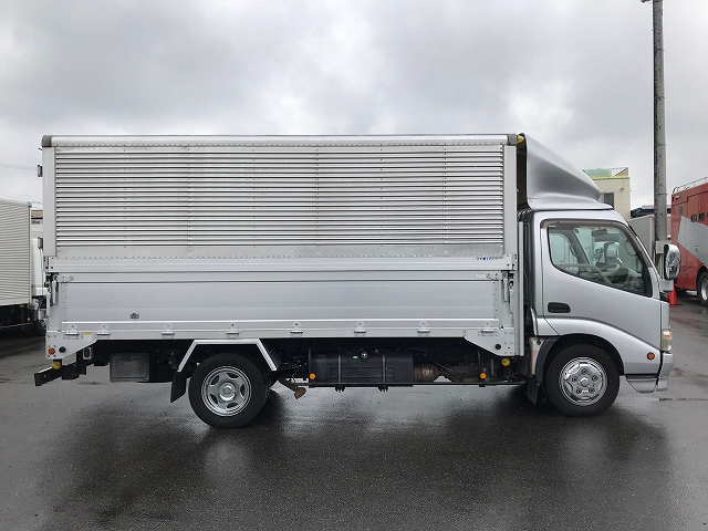 トヨタトヨエースアルミウイング小型（2t・3t）[写真07]