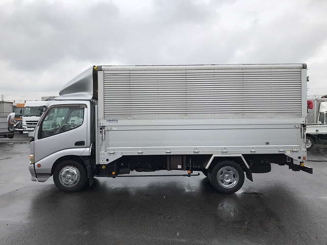 トヨタトヨエースアルミウイング小型（2t・3t）[写真08]