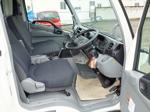 日野デュトロクレーン4段小型（2t・3t）[写真18]