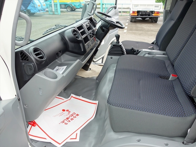 日野デュトロクレーン4段小型（2t・3t）[写真22]