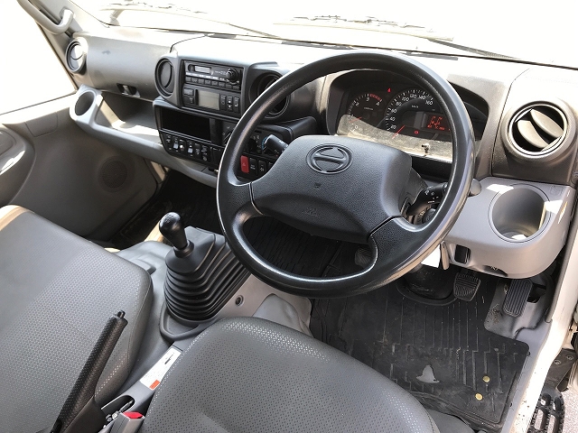 日野デュトロ冷凍車（冷蔵車）小型（2t・3t）[写真19]