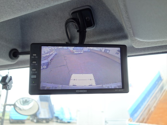 いすゞフォワード冷凍車（冷蔵車）中型（4t）[写真26]