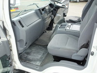 いすゞフォワード冷凍車（冷蔵車）中型（4t）[写真28]