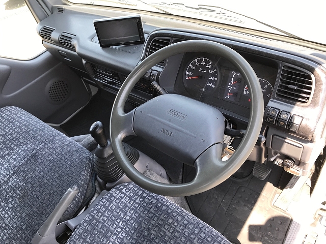 日産アトラスアルミバン小型（2t・3t）[写真18]