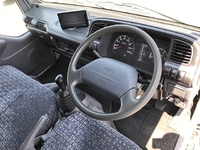 日産アトラスアルミバン小型（2t・3t）[写真18]