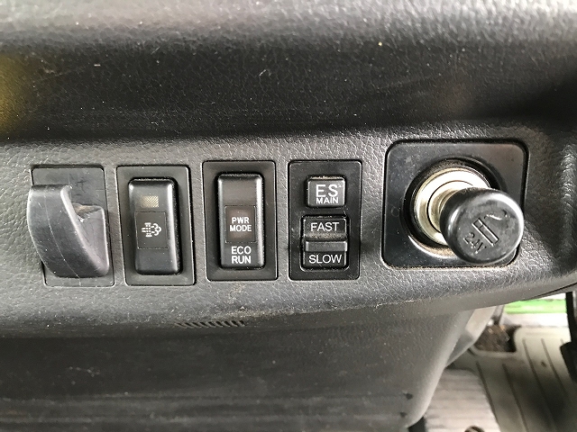 日野レンジャーアルミウイング中型（4t）[写真22]